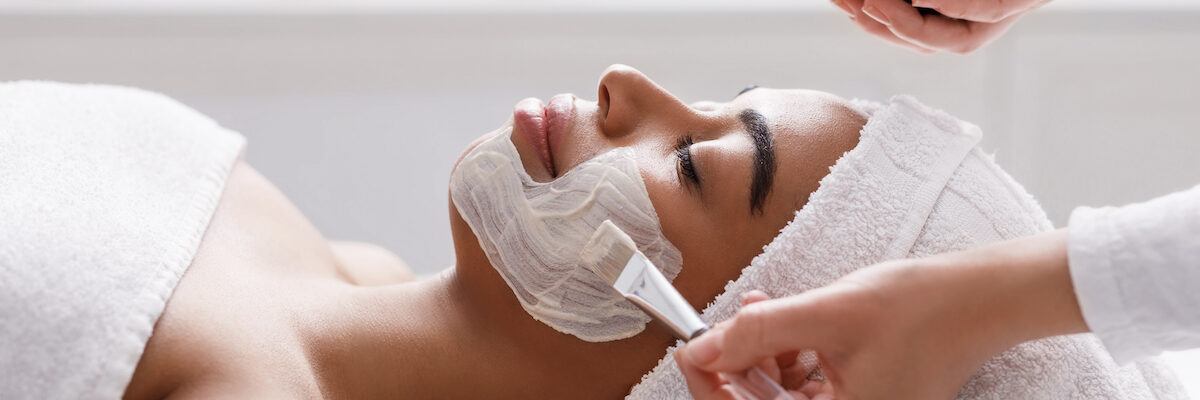 21 Benefits of Getting Regular Facial Treatments